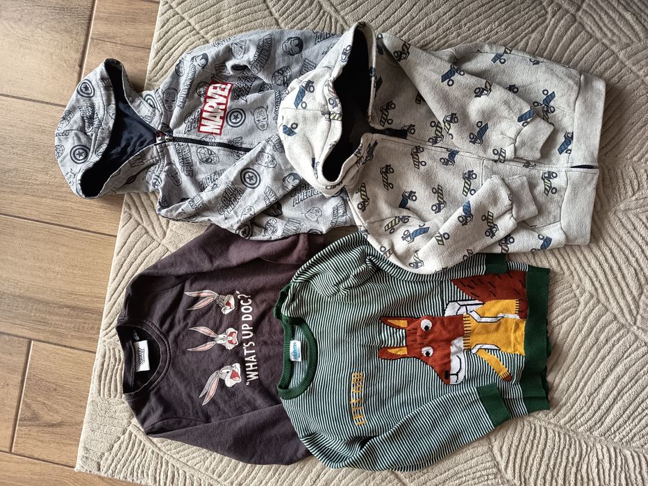 Komplet ubranek dziecięcych, rozmiar 98-104