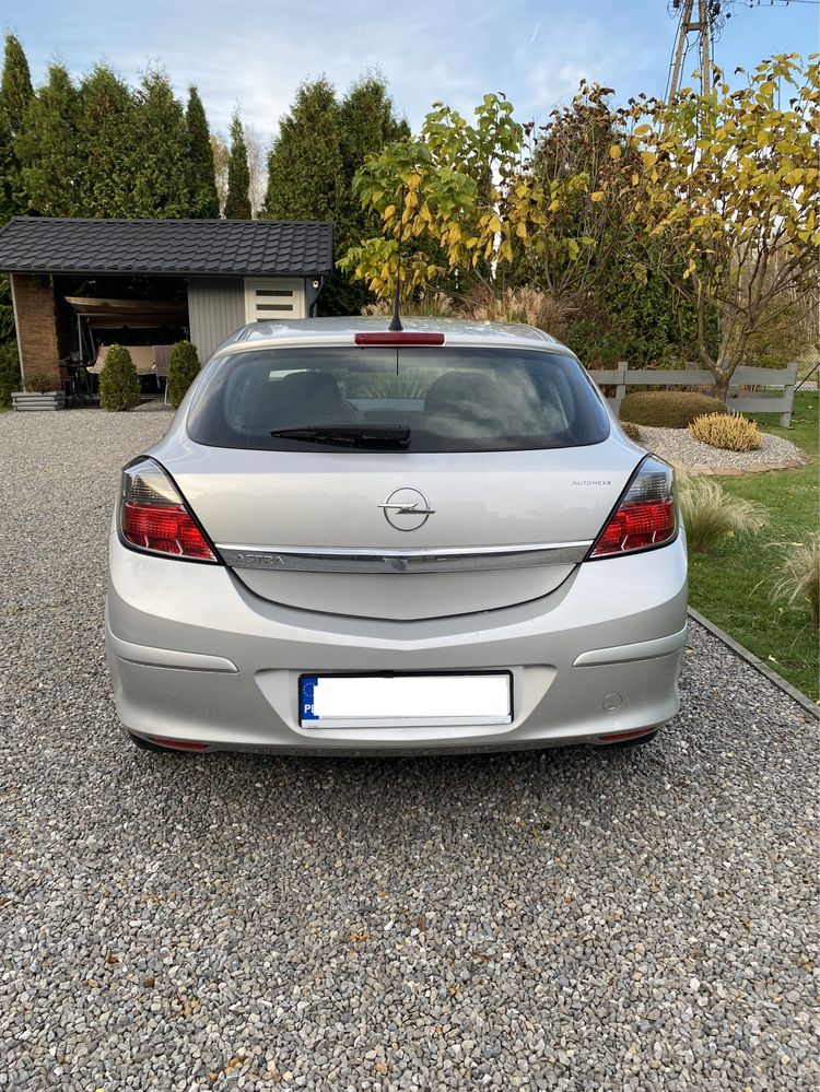 Opel Astra H GTC 1.4 Benzyna Po Serwisie Nowe srebrny