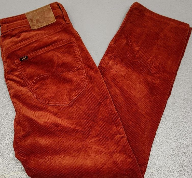 Wr) Lee Carol Oryginalne spodnie sztruksowe Roz.31/31