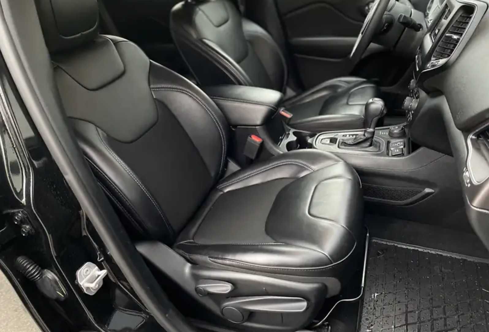 Jeep Cherokee Latitude Plus 4x4 2019