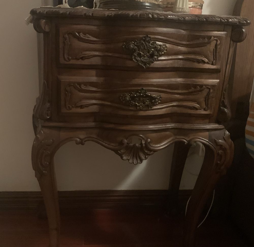 Mobilia de quarto D Joao V como nova.