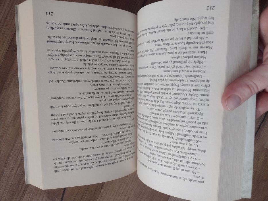 Czerwone gardło - Jo Nesbø - format regularny