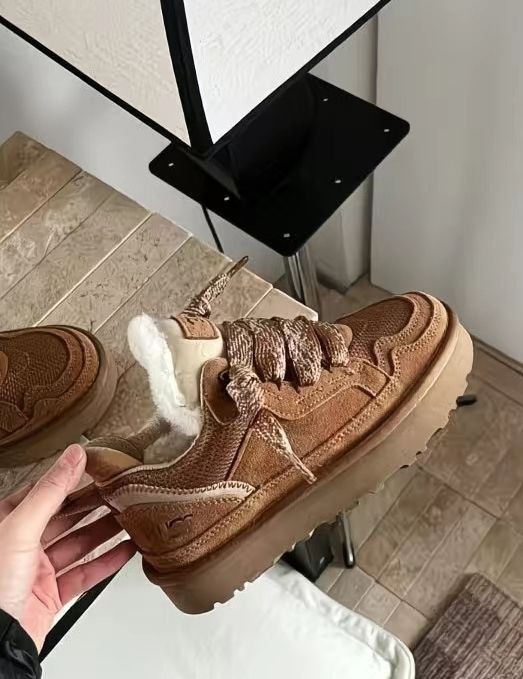 Кросівки жіночі UGG Lowmel Sneaker Chestnut