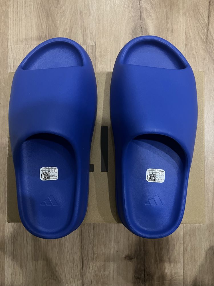 Yeezy Slide Azure