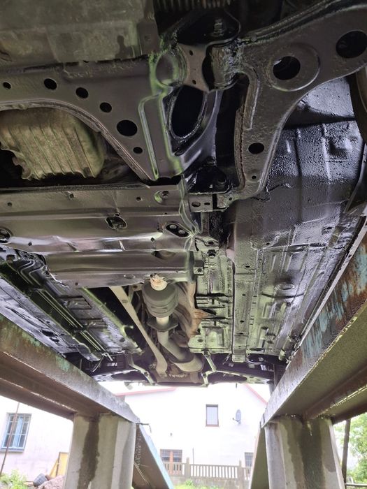 Konserwacja podwozia pojazdu zabezpieczenie antykorozyjne przed rdzą