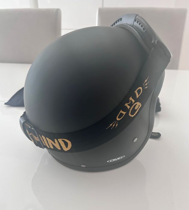 Capacete AMD vintage