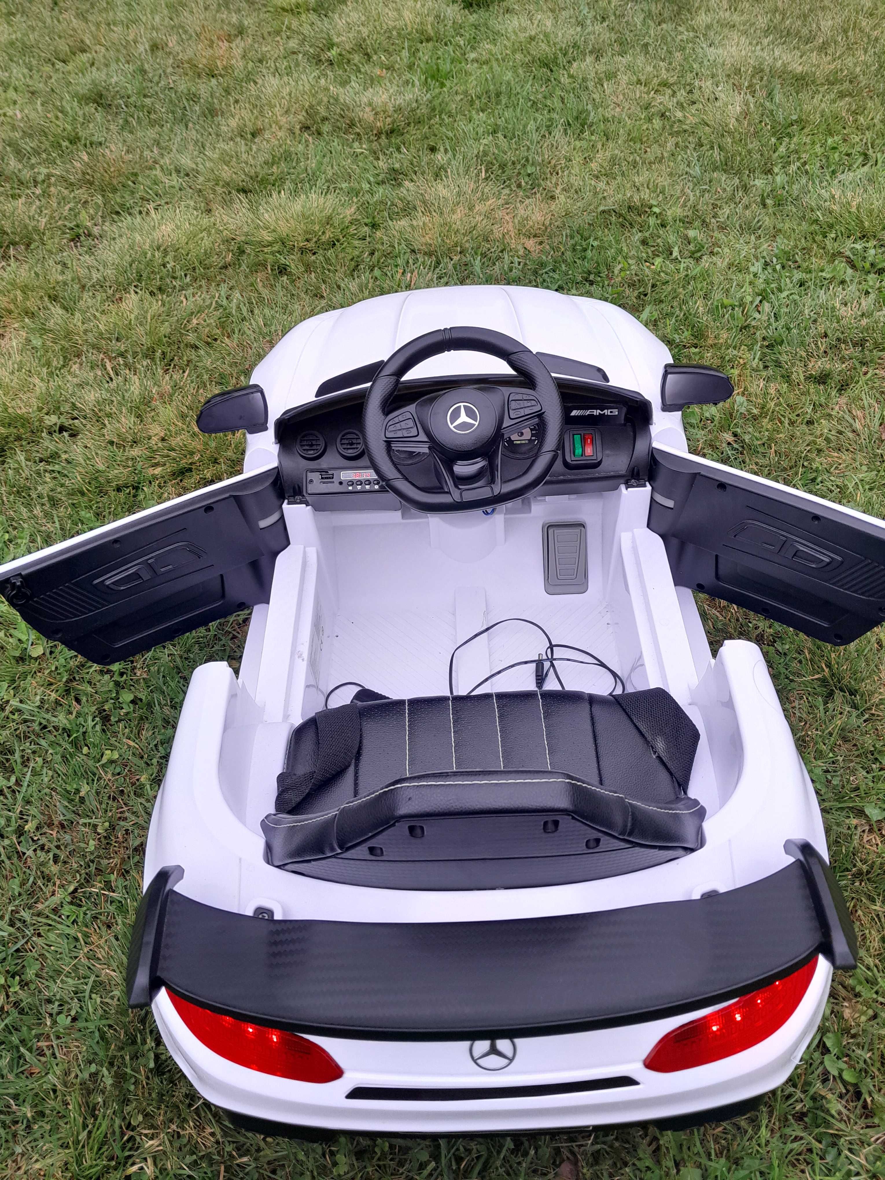 Bdb stan. Mercedes AMG, pojazd, autko, auto na akumulator 12v