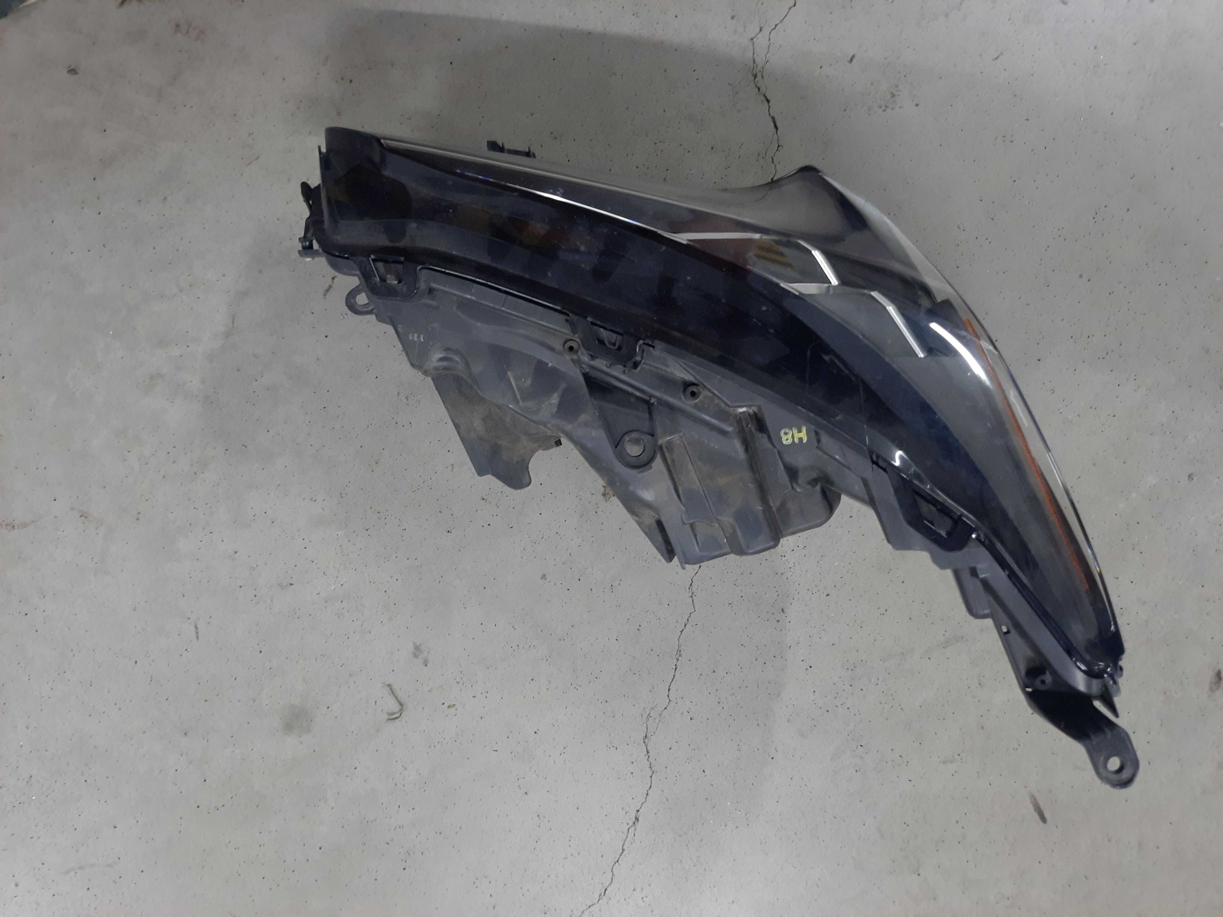 lexus nx lift lampa prawa full led