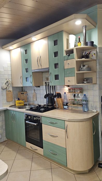 Zestaw mebli kuchennych 210 + płyta gazowa + piekarnik