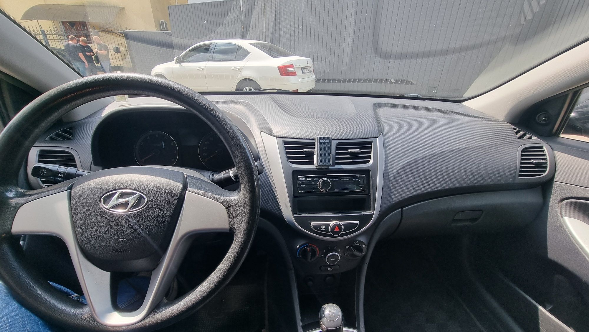 Hyundai Accent, технічно справний. Підтверджений рідний пробіг.
