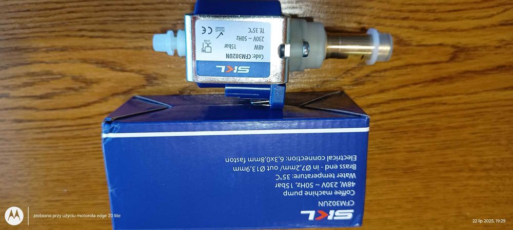 Sprzedam pompę ciśnieniową ekspresu do kawy Zelmer 48W 50Hz 15bar 230V