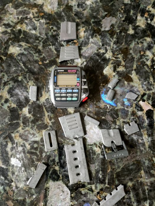 Casio z pilotem i kalkulatorem