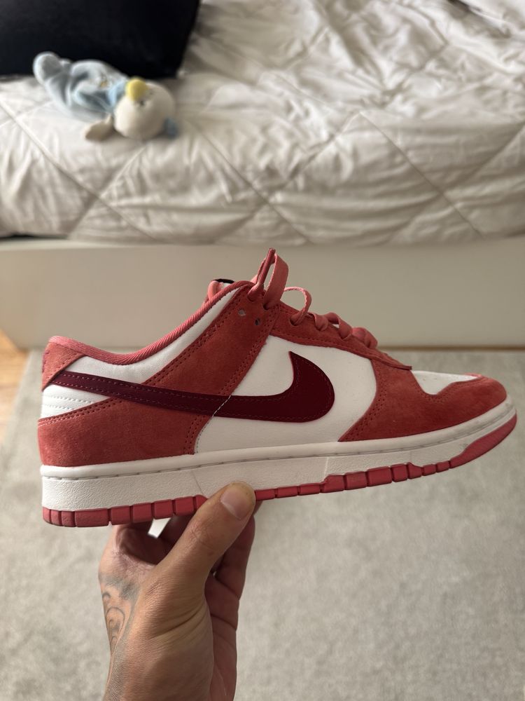 Nike Dunk Valentines Day