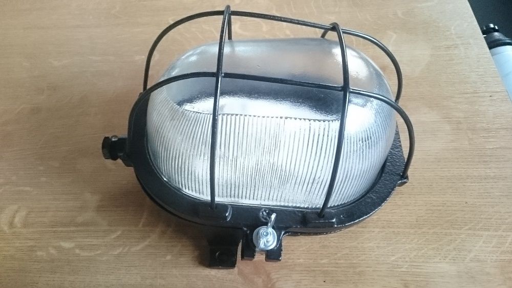 Loft,rolnicza żeliwna lampa gospodarcza