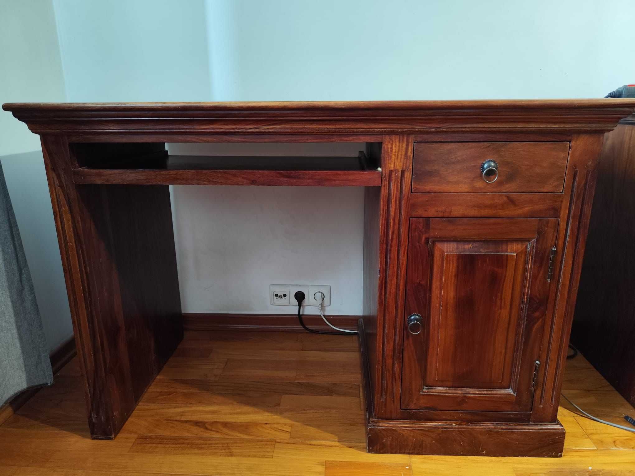 Biurko orientalne - teak