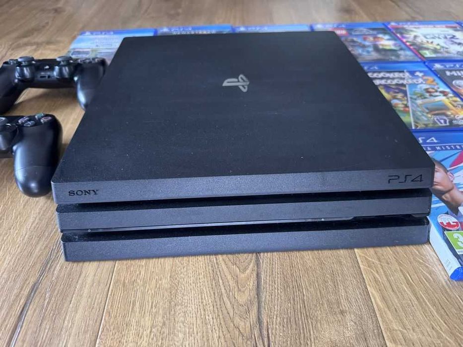 Продам PS 4 Pro 1 Терабайт