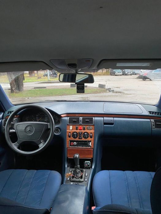 Продам Mercedes w210 2.0 газ/ бензин