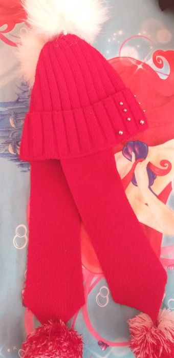 Зимняя шапочка+подарок шарфик