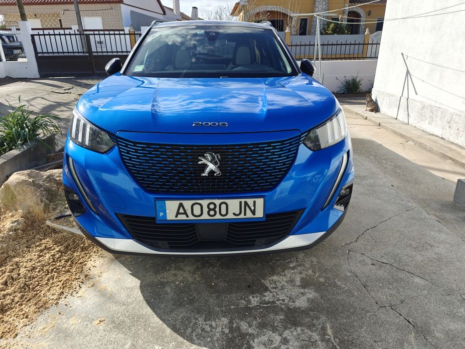 Peugeot e-2008 GT elétrico