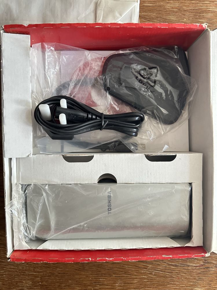 Stacja dokujaca hub rozgaleznik USB/ VGA do komputera, laptopa