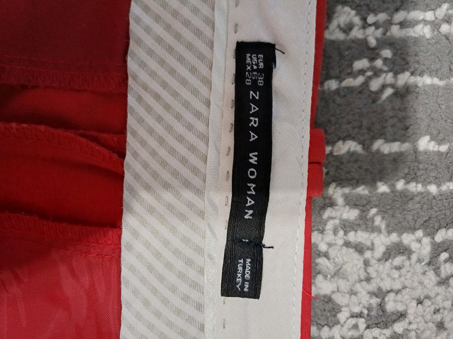 Spodnie czerwone zara woman
