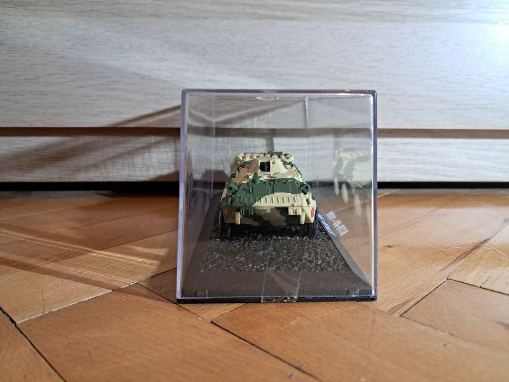 Model czołgu BTR-80 - 1999 skala 1:72