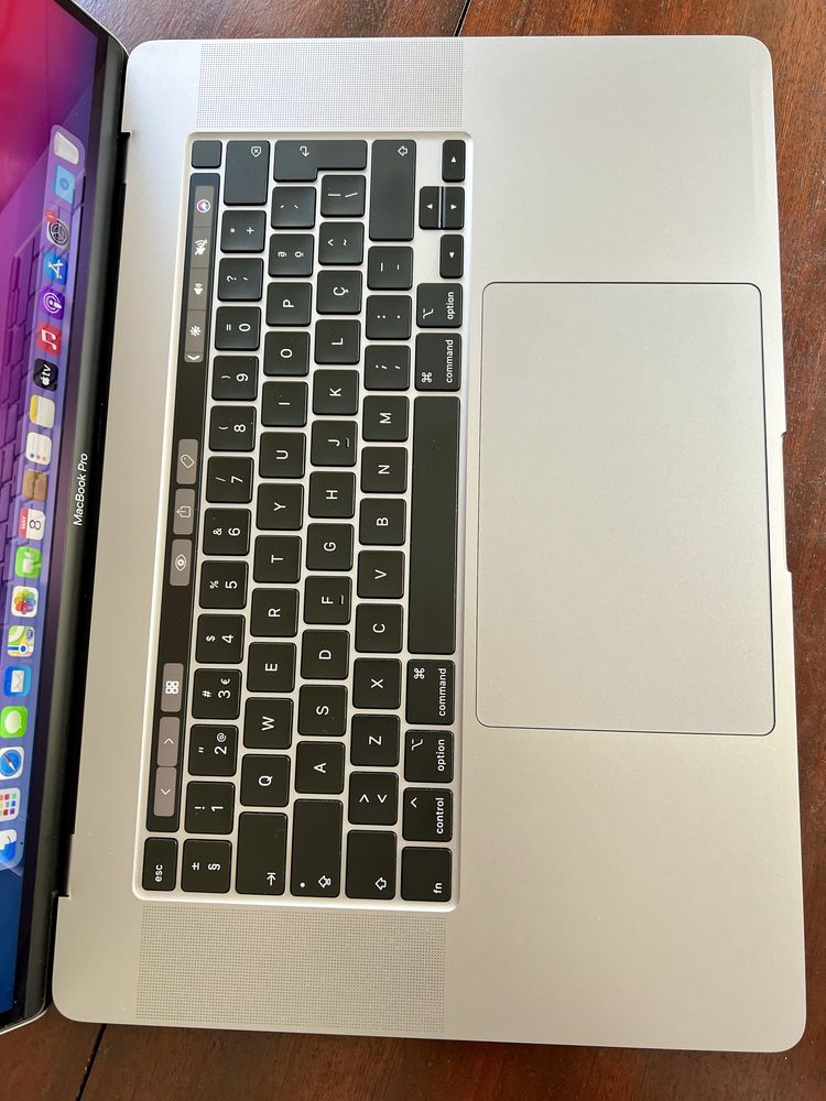 Macbook Pro 16” 2019 (Comprado em 2021) - Sem Uso