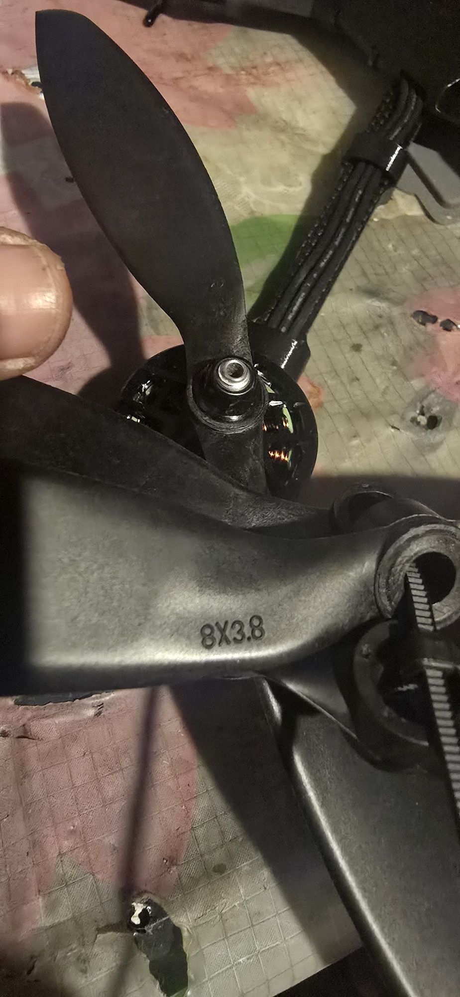 Лопаті 8×3.8 CW CCW нові зняті з дринів