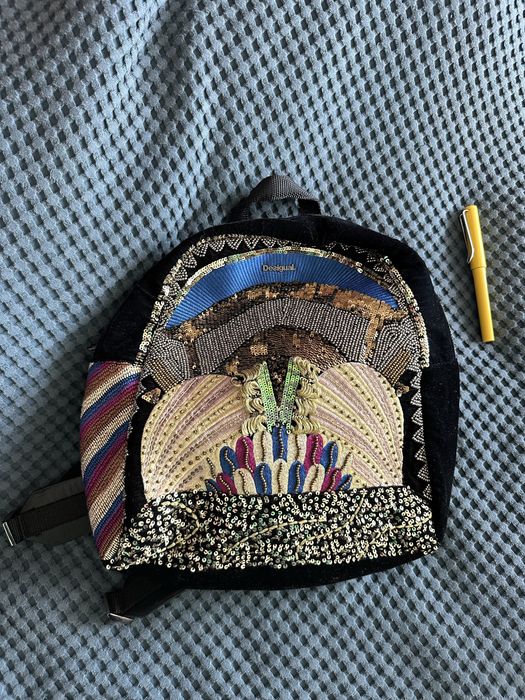 Plecak desigual haft