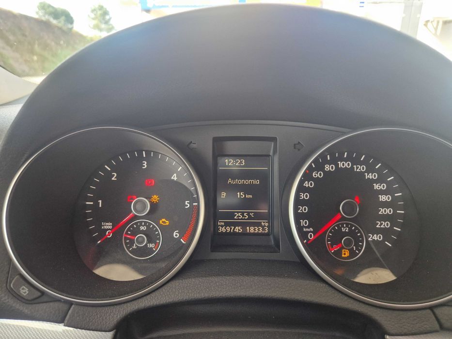 Vende-se VW Golf Variant Match 2.0 – 2012 – Excelente Estado!