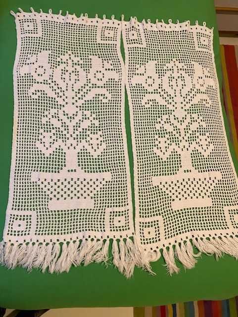 2 Lindos pares de cortinas brancas de crochet