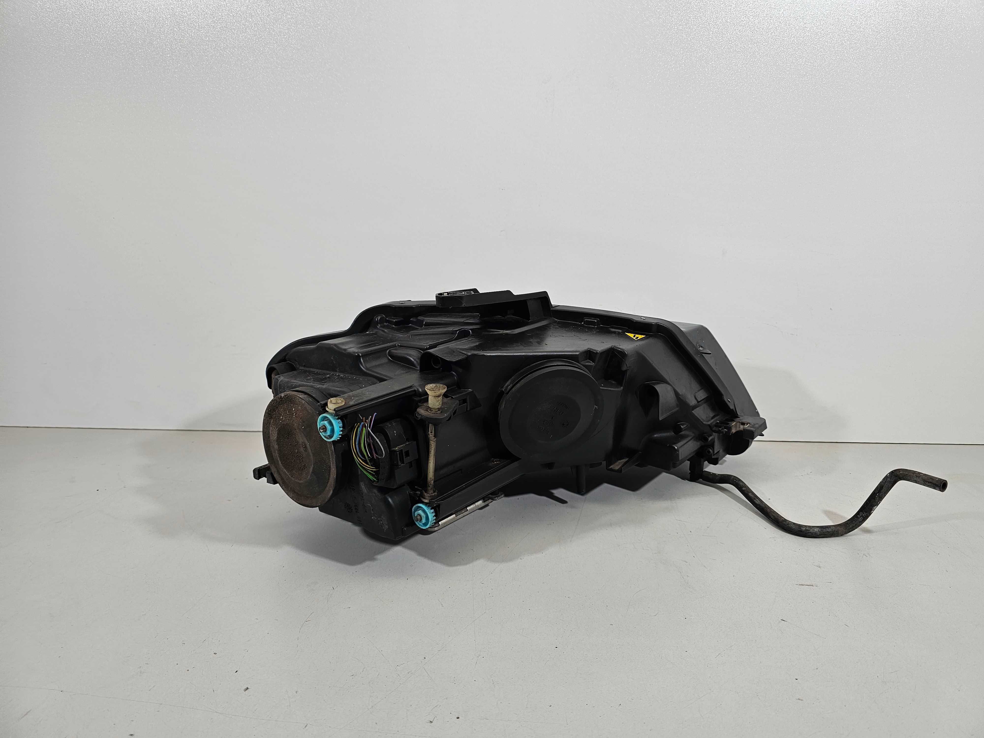 Audi A3 8P Lift 08-13r. Lampa Przód Przednia Lewa Bi-Xenon LED EU IGŁA
