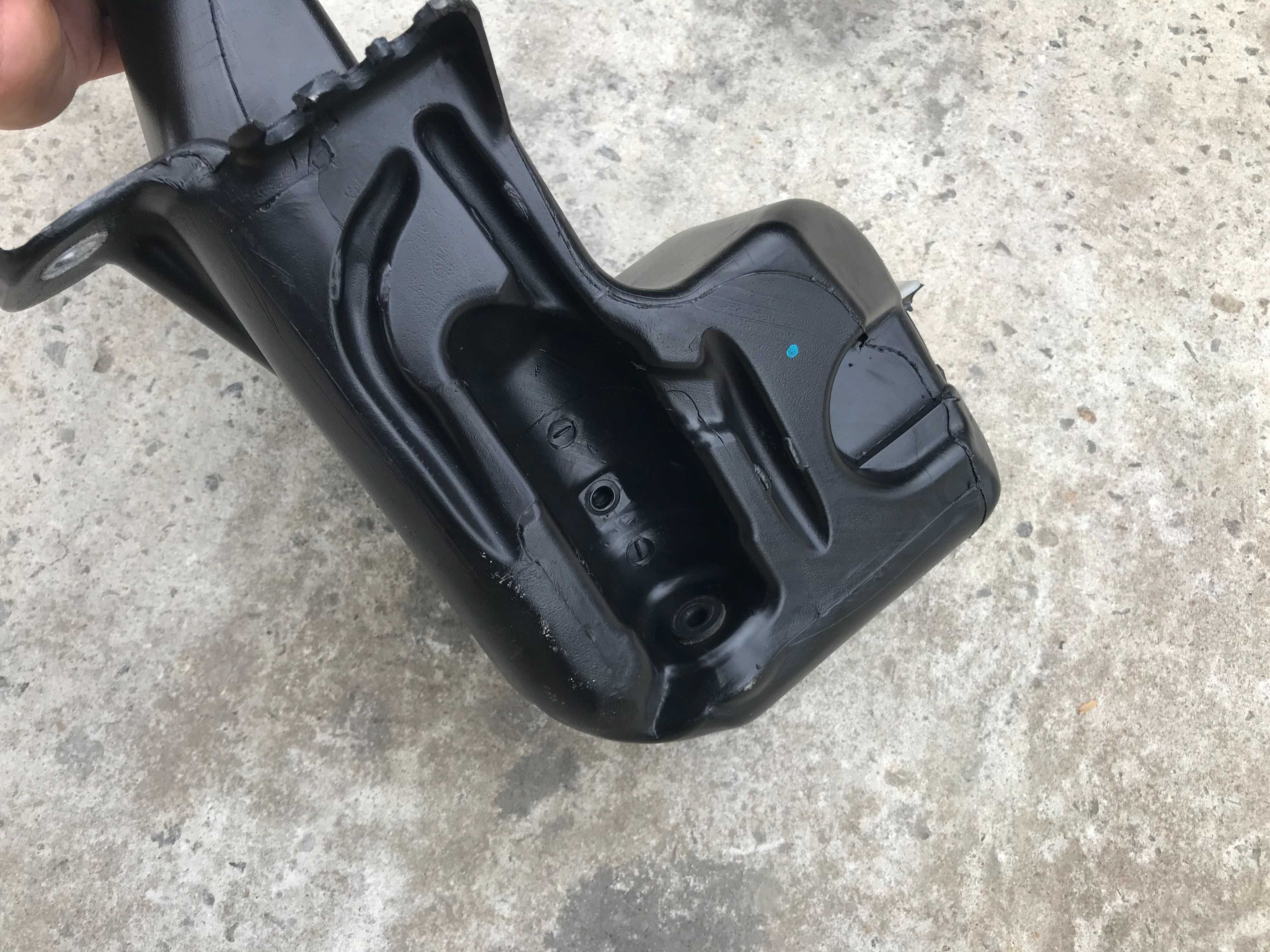 Бачок омивача Opel Astra H/Zafira B