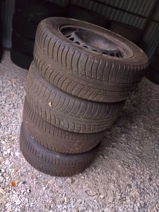 Koła stalówki felgi zimowe opony audi A4 B8 5x112