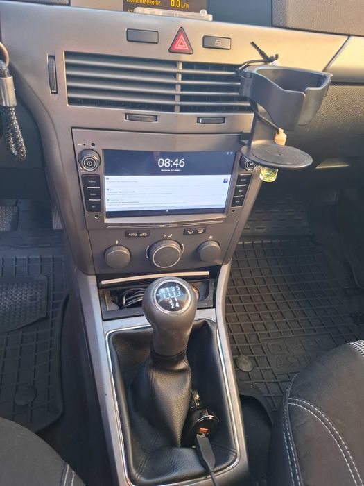 Авто opel Astra H