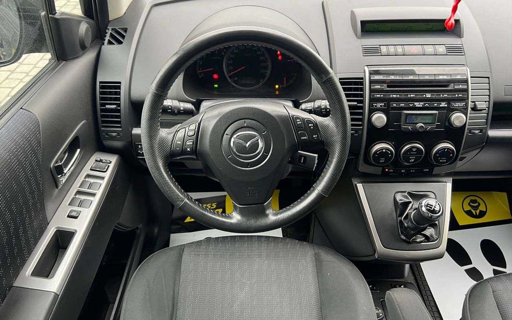 Mazda 5 2010 року