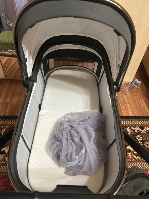 Продам коляску 2 в 1 в ідеальному стані,без дефектів!!