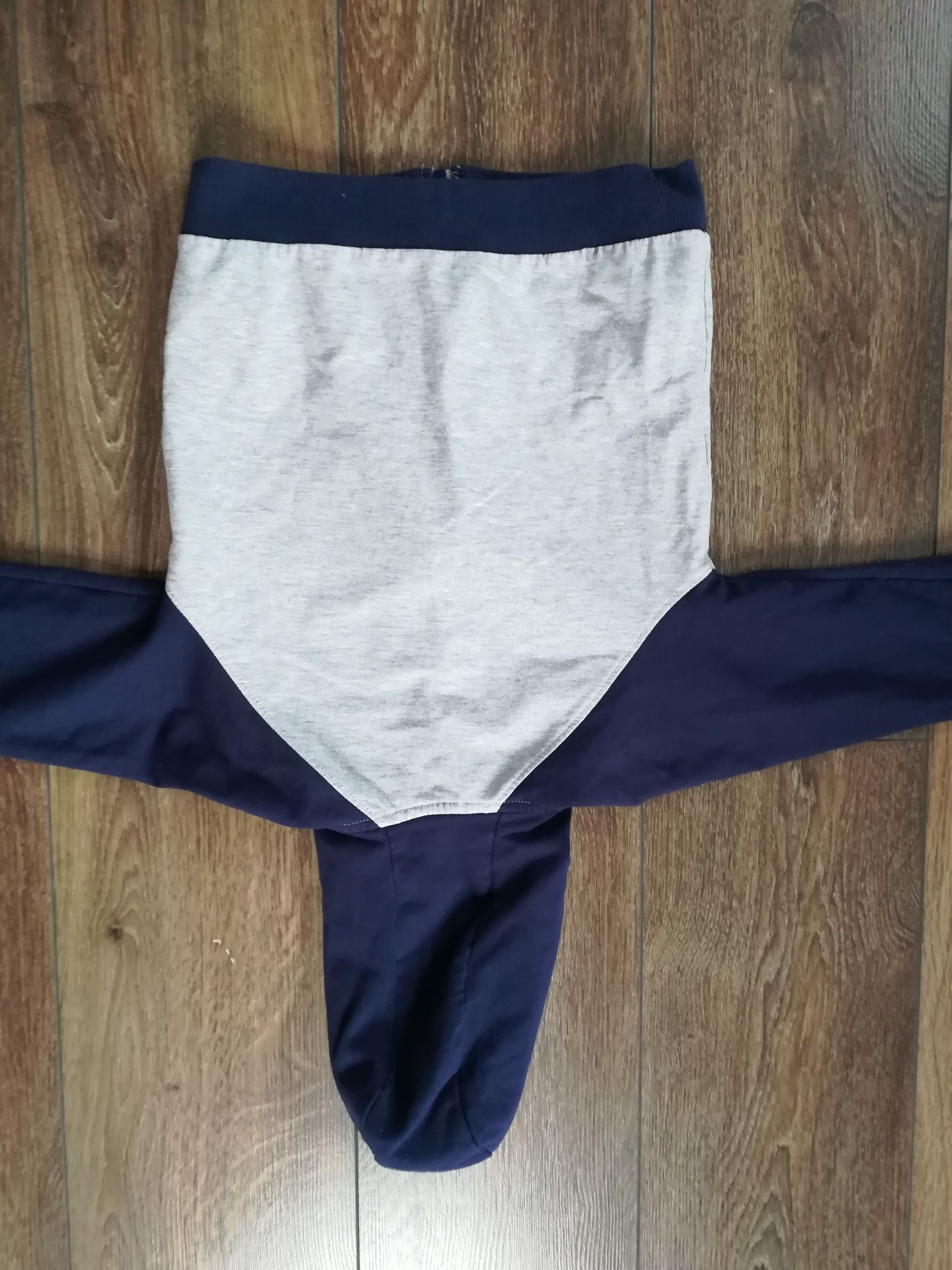 Bluza na zamek z kapturem Coccodrillo rozmiar 104