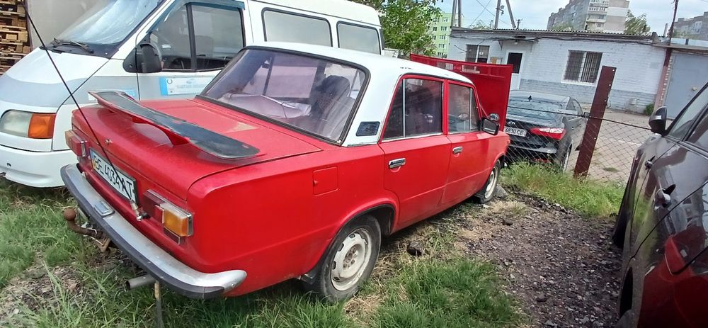 Продам Жигули 21011