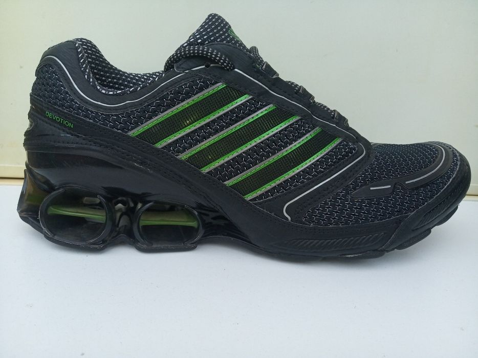 44-44,5 Adidas Bounce Devotion