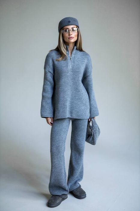 Зимовий в'язаний костюм жіночий Зимний женский вязаный костюм