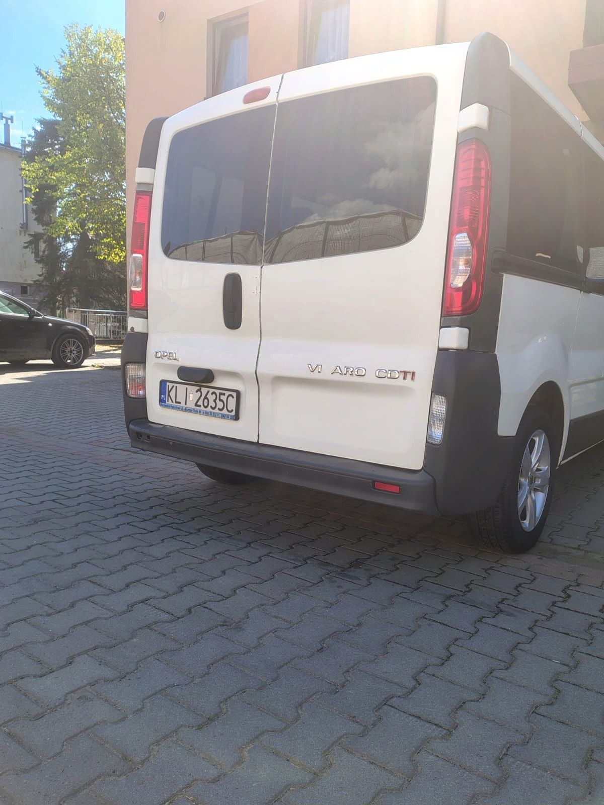 Opel vivaro 2007 r 2.0 d 9 osobowy