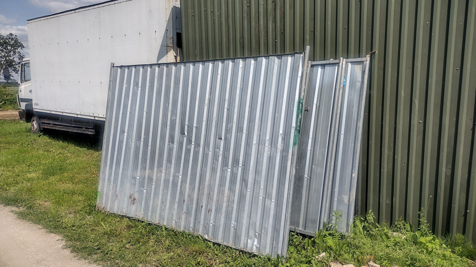 Panel ogrodzeniowy pełny budowlany ocynk blacha trapez o wym.2.90/2.0m