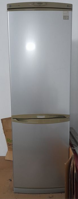 Frigorífico combinado LG.