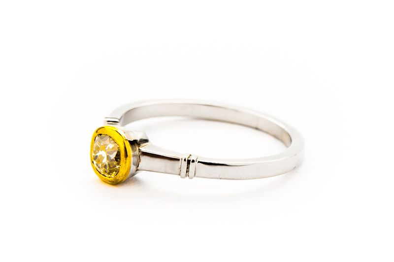 Platynowo Złoty Pierścionek - 4,32g - DIAMENT 0,58ct - KRAKÓW
