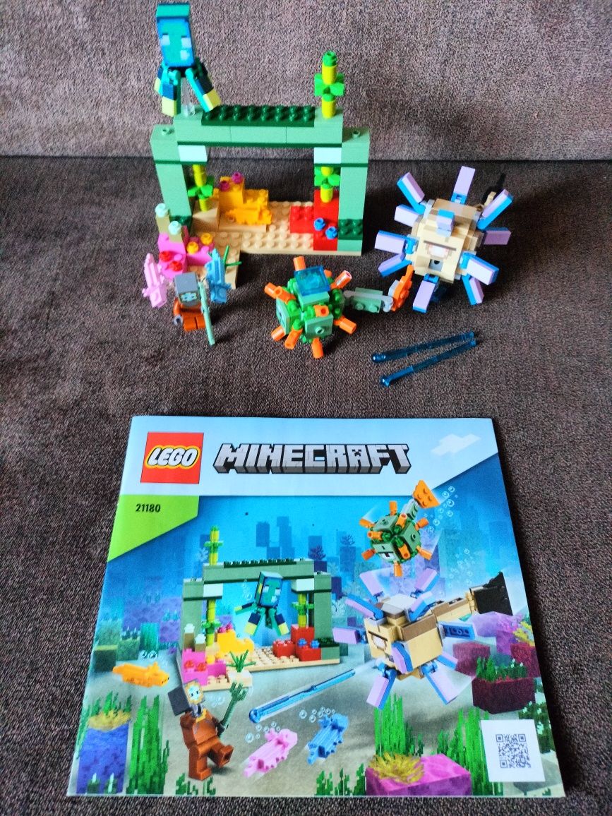 LEGO Minecraft 21180 Walka ze strażnikami