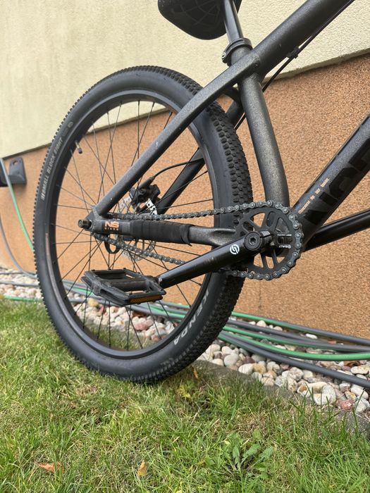 Rower Dirt NS Bikes Movement 3 2023 DOWOD ZAKUPU 26” Czarny