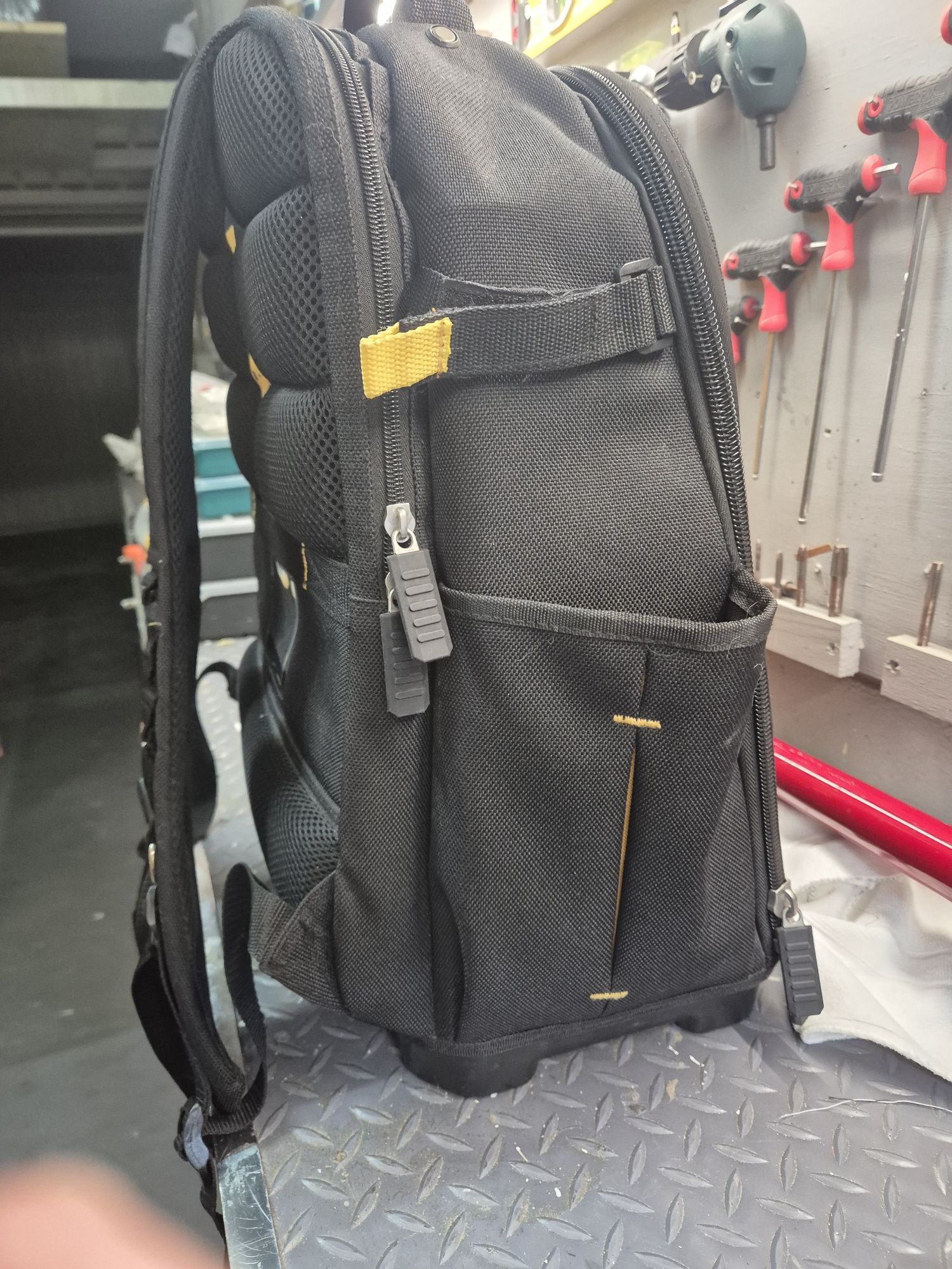 Mochila Dewalt DWST81690-1
