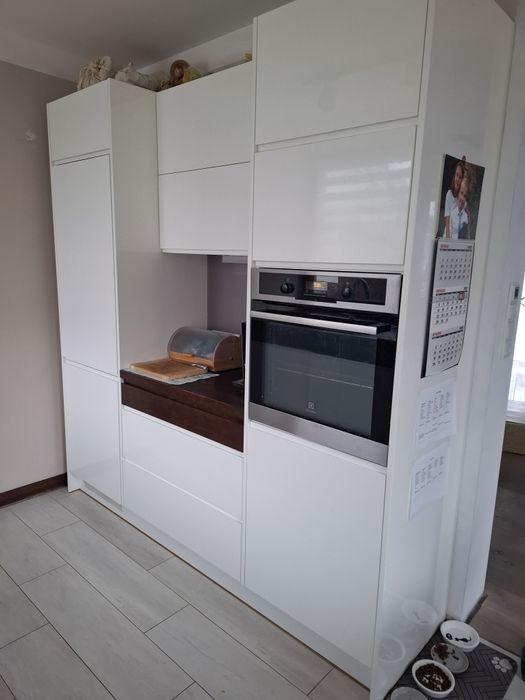 Kuchnia wraz ze sprzetami.