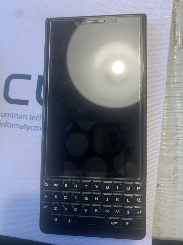 BlackBerry key2 model BBF 100-1